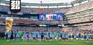 Selección de Argentina agradeciendo a la afición tras perder la final del Mundial 2026.