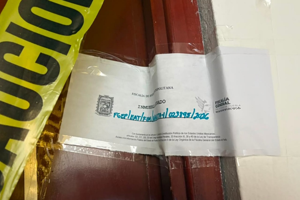 Sello de la Fiscalía de Puebla donde notifica la clausura de un establecimiento.