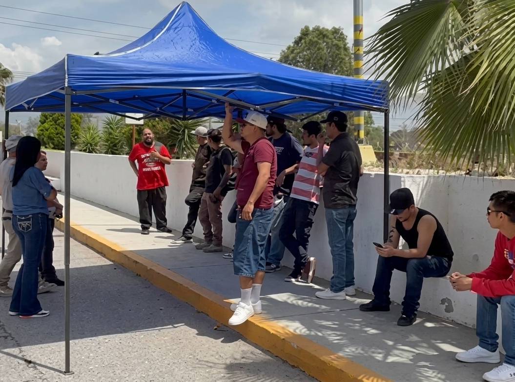 Trabajadores de Matamoros Holdings exigen una solución laboral mientras crece la incertidumbre sobre el futuro de la planta.