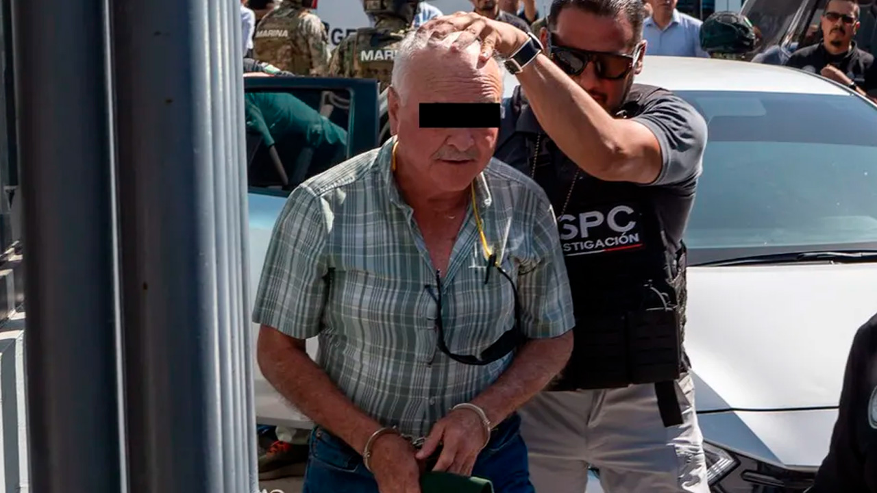 Una jueza dictó prisión preventiva contra Ernesto ‘N’, exgobernador de Baja California, por su presunta participación en una red de delincuencia organizada.