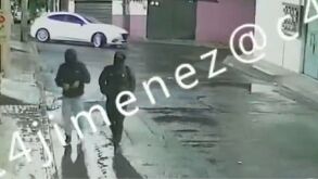 Familia es atacada a balazos tras intento de asalto dentro de su propia casa en Iztapalapa.