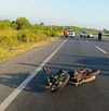 Un joven motociclista murió tras un accidente registrado sobre la Carretera Nacional, en Montemorelos.