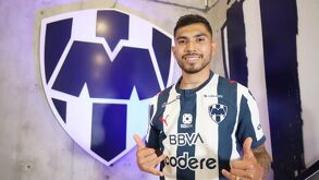 El seleccionado mexicano fue presentado con el Monterrey.