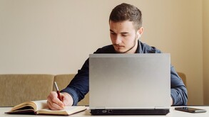 UNAM crea comisión para evaluar el examen de admisión a licenciatura tras los resultados atípicos del 2026.