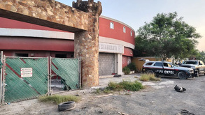 La Fiscalía de Nuevo León informó que el hombre hallado sin vida en el Motel Nueva Castilla murió por un infarto al miocardio.
