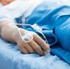 Un fallo en el sistema de mantenimiento dejó un saldo de 70 personas trasladadas de emergencia tras inhalar gases químicos.