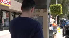 Residentes y visitantes de Naucalpan denuncian fallas y desinformación en parquímetros de Naucalpan.