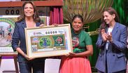 Develación del billete del Sorteo Especial 315 en honor a las corredoras de México Imparable, con la presencia de Lorena Ramírez.