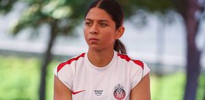 Chivas Femenil enfrenta a Necaxa este sábado 25 de julio en Querétaro como preparación para el Apertura 2026. Conoce todos los detalles del encuentro.