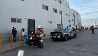 elementos policía de Monterrey acuden a parroquia de Monterrey ante fallecimiento hombre mayor