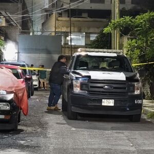 Una mujer de 65 años murió calcinada tras un voraz incendio en Jardines del Bosque, Guadalajara. Una veladora habría provocado la tragedia. Conoce los detalles.