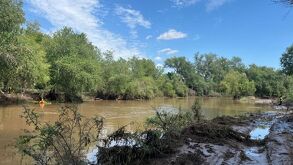 Un niño de apenas dos años de edad fue localizado sin vida la tarde de este jueves en las aguas del río Sinaloa.