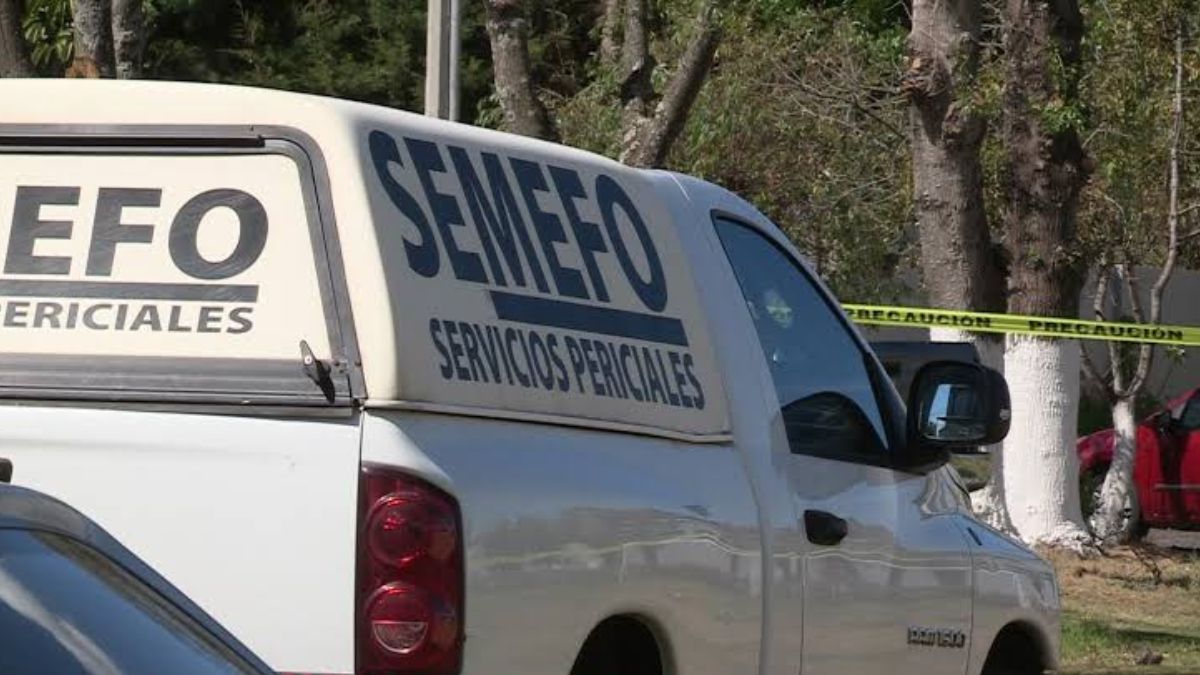 El macabro hallazgo de un adulto mayor sin vida movilizó a las corporaciones de emergencia y seguridad la mañana de este viernes en la colonia Valle Sol.