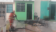Incendio Juárez NL hombre salta de la azotea para salvarse del fuego / Especial.