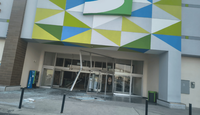 Reportan intensa movilización en Plaza Sendero La Fe, Apodaca tras impacto de un vehículo.