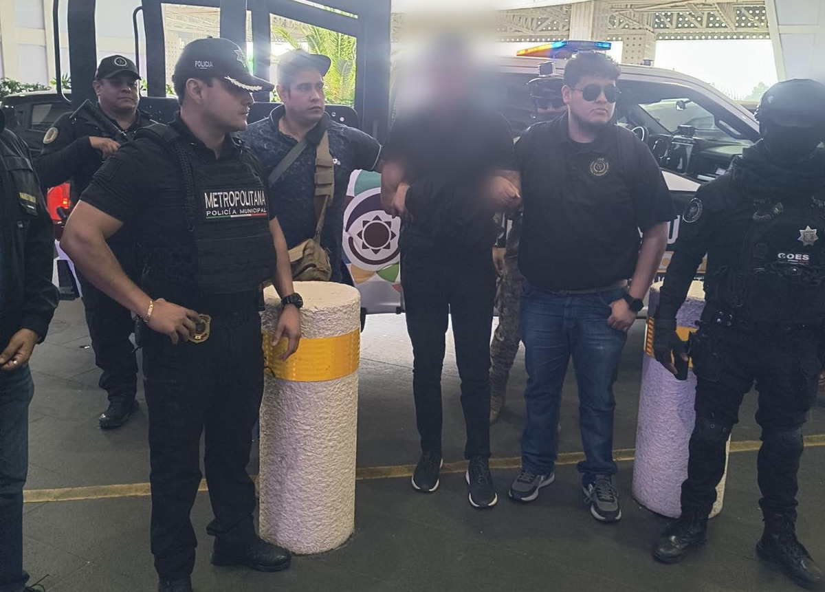 El wuisi llega al aeropuerto