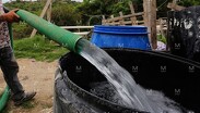 El suministro de agua mediante pipas exige controles sanitarios estrictos. | Dany Béjar.