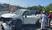 Tres mujeres resultaron lesionadas tras un choque por exceso de velocidad en la Carretera Nacional, en Santiago.