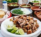 Carnitas en reunión mexicana