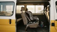 Una bebé de 18 meses perdió la vida tras pasar cerca de ocho horas encerrada en un minibús de transporte escolar en Almada, Portugal