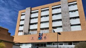 El caso permanece bajo investigación activa mientras se realizan las diligencias para determinar las acciones legales.