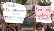 Estudiantes que no fueron seleccionados por la UNAM en el reciente examen de ingreso piden justicia por fraude con IA. | Telediario