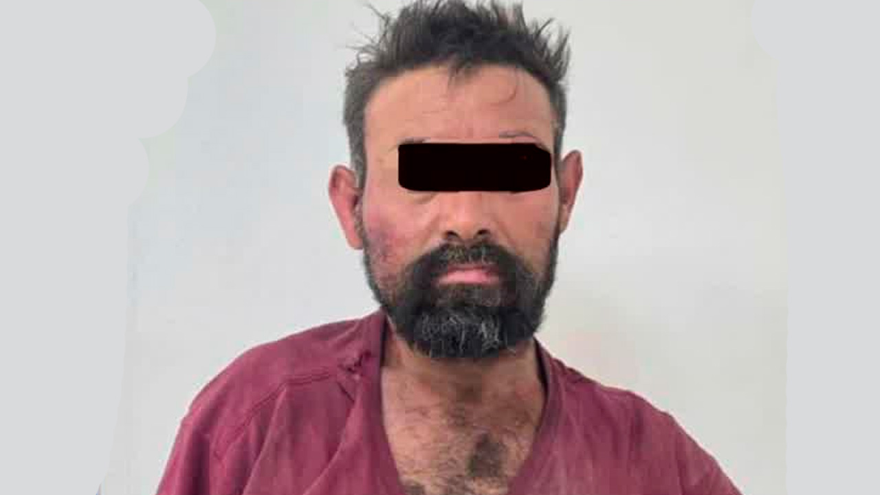 Un hombre fue detenido en Escobedo tras presuntamente intentar robar un tractocamión de una empresa de autotransporte.