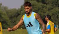 Juan Sánchez Purata en un entrenamiento de Tigres.