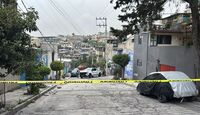 Restos humanos en descomposición fueron hallados en calles de Naucalpan, Edomex.