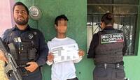 Menor con policías