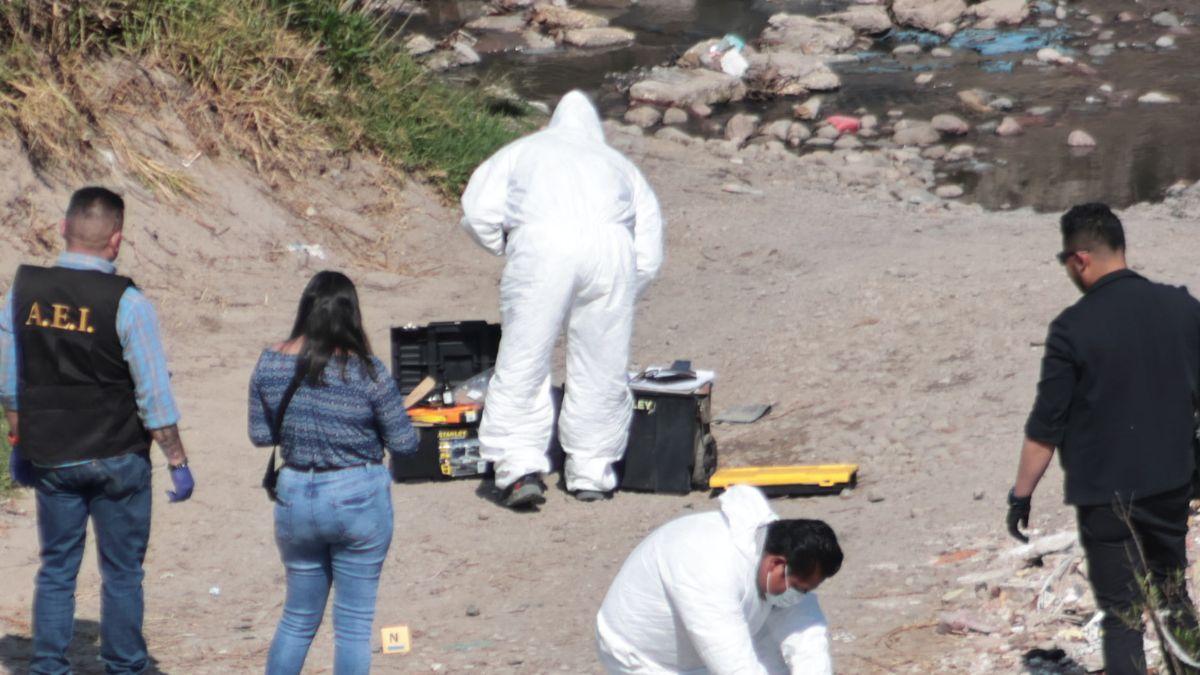 Imagen ilustrativa delnacordonamiento policial en una zona de barranca en la colonia Santa Catarina, al sur de la ciudad de Puebla.