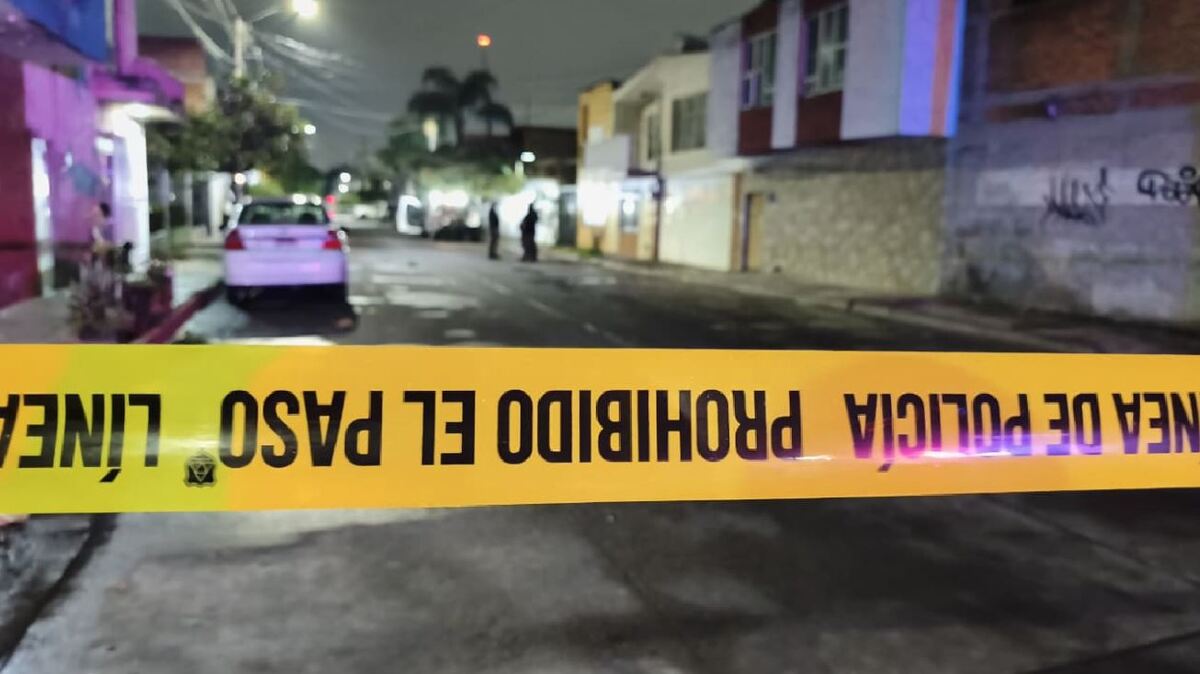 Un festejo de cumpleaños terminó en tragedia en Guadalajara tras el ataque a balazos contra un hombre de 34 años en la colonia Cantarranas. Conoce los detalles.