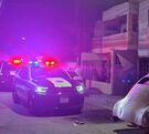 Autoridades respondiendo al reporte de un sujeto que agredió a un hombre en Torreón.