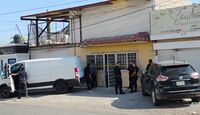 Elementos de la Agencia de Investigación Criminal acudieron al bulevar Diagonal Las Fuentes para realizar las indagatorias