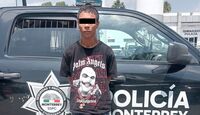 Un colombiano fue detenido en Monterrey tras presuntamente amenazar con un machete a una mujer para intentar robar una vivienda.