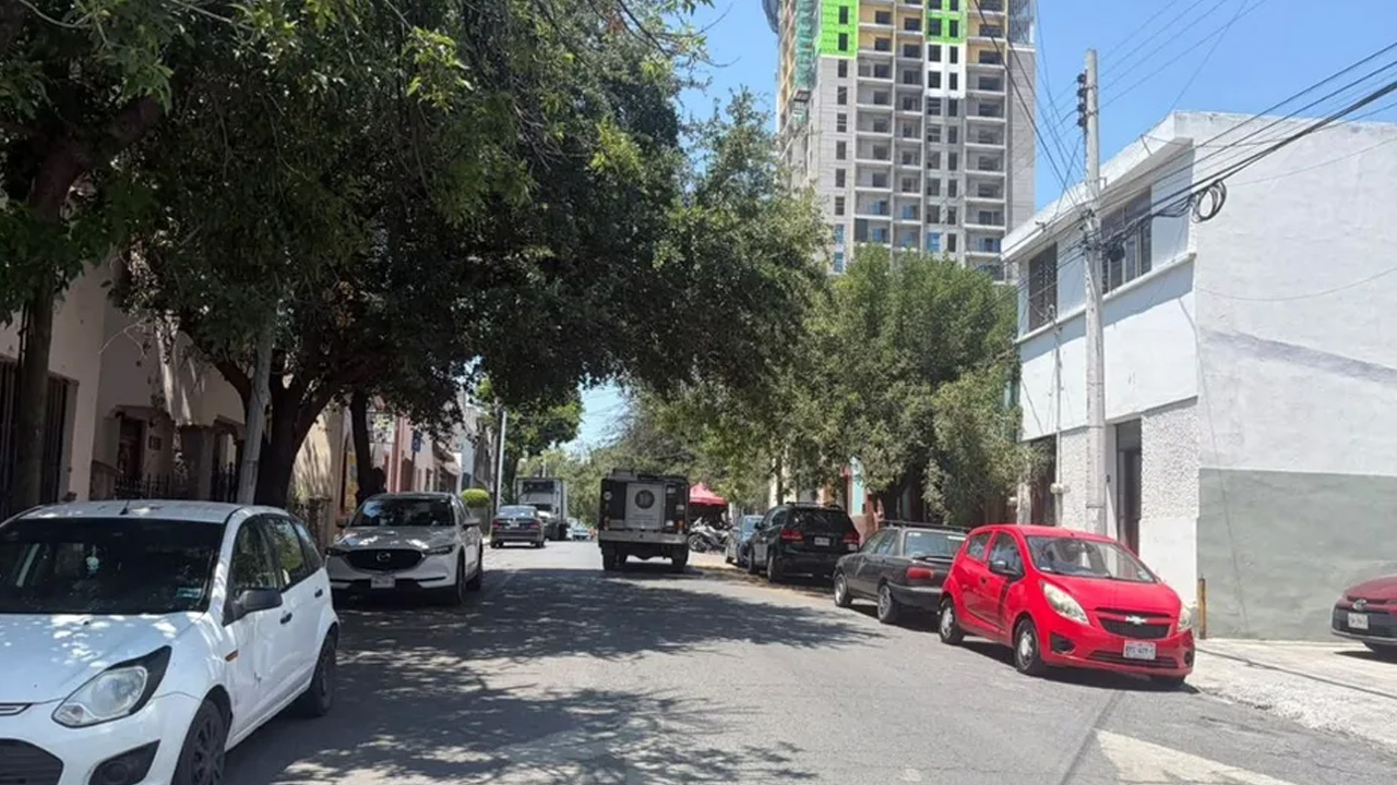 Una mujer de 64 años fue golpeada y presuntamente víctima de un intento de abuso sexual durante un asalto en su domicilio, en el Centro de Monterrey.