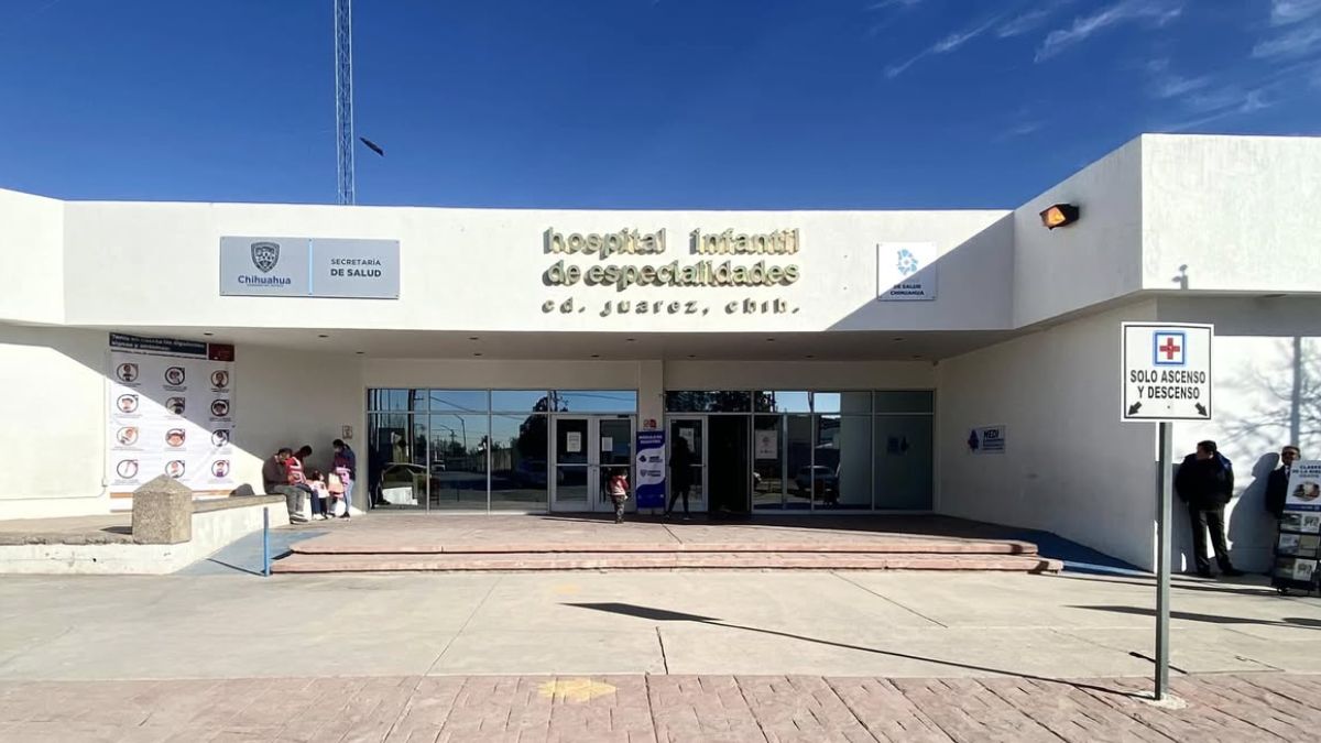 El reporte médico indica que el estado de salud del infante es delicado y su pronóstico se mantiene reservado.