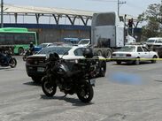 El atropello de un adulto mayor en la Carretera a Colombia movilizó a cuerpos de emergencia.| Especial