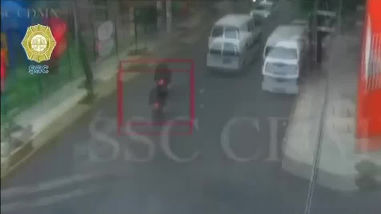 La SSC detuvo a dos hombres señalados por presuntamente asaltar a un automovilista en Álvaro Obregón.