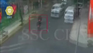 Detienen a dos presuntos asaltantes tras robo a automovilista en la Álvaro Obregón