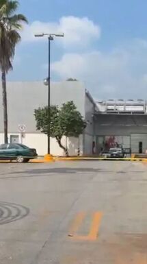Robo de 666 mil pesos en un supermercado de Nuevo León; las autoridades sospechan de empleado interno