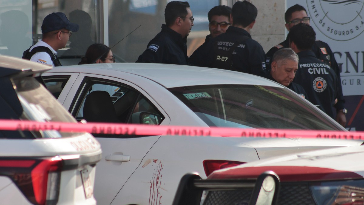 Los sujetos accionaron sus armas de fuego para hacerse del dinero y dejar atrás al grupo de hermanos / Agencia Es Imagen