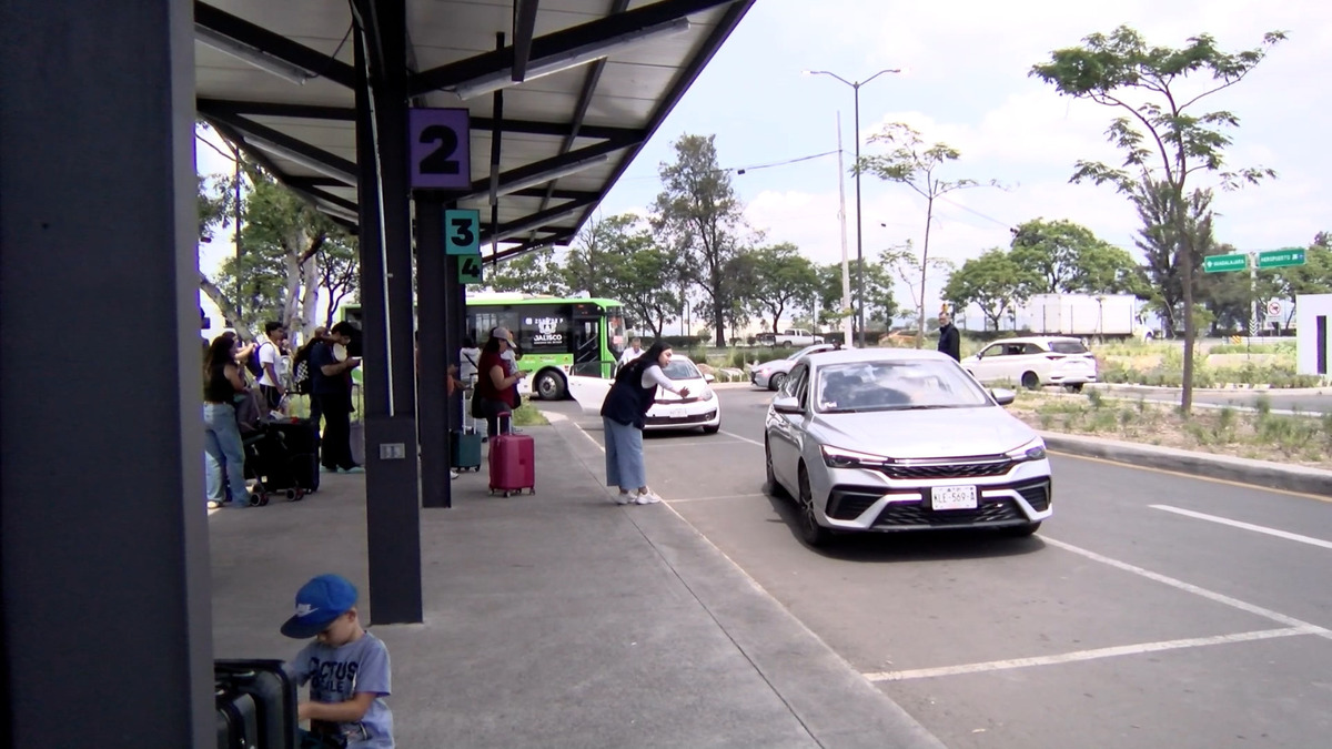 Usuarios destacaron una mejoría en la accesibilidad al Aeropuerto de Guadalajara. | Alan Castellanos