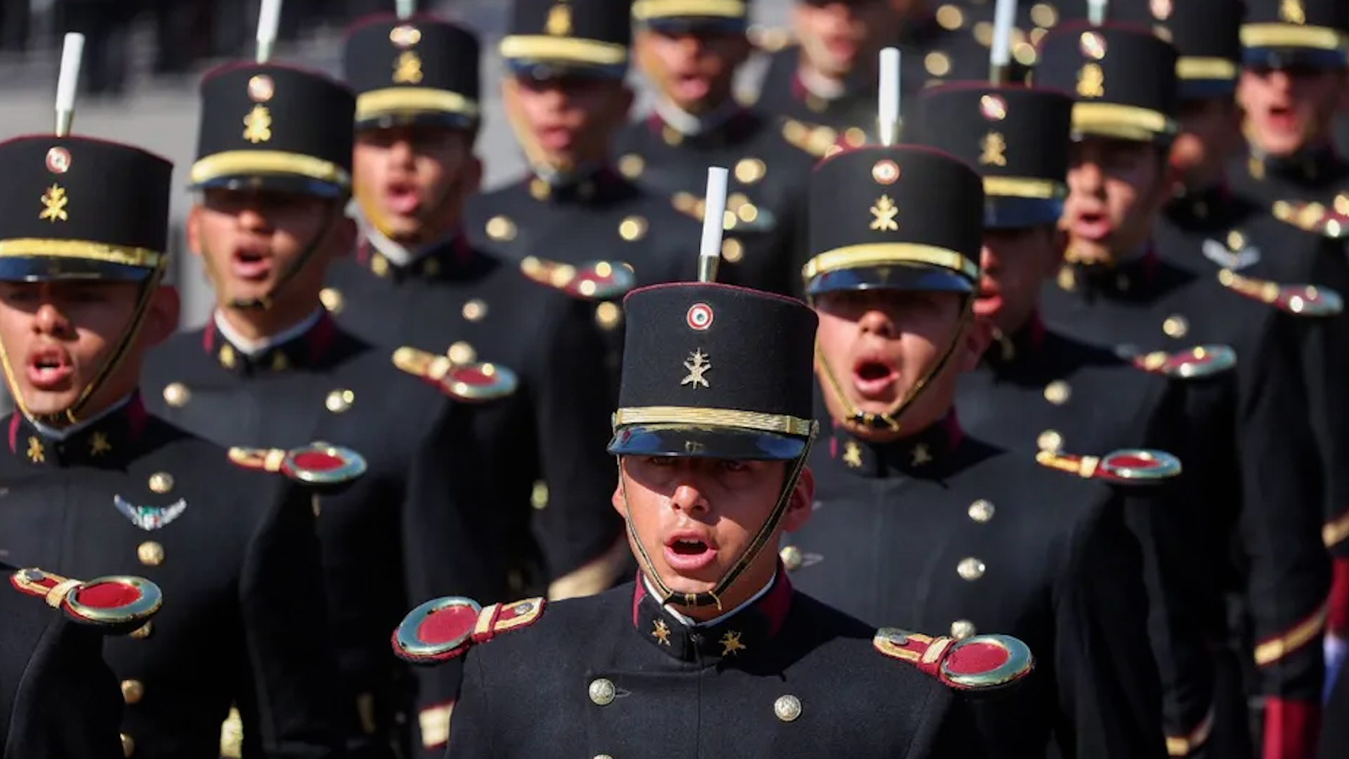 Vacío legal: ¿Quién regula las escuelas militarizadas en México?