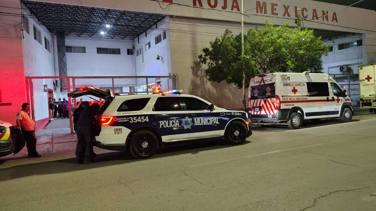 El agresor se exhibió semidesnudo ante la víctima, quien esperaba noticias de un familiar internado.