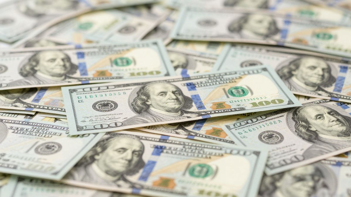 El dólar ha logrado mantenerse sin importantes cambios, beneficiando al peso mexicano. | Magnific