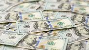El dólar ha logrado mantenerse sin importantes cambios, beneficiando al peso mexicano. | Magnific