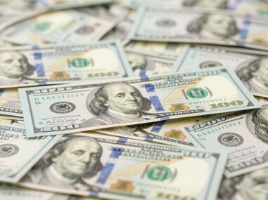 El dólar ha logrado mantenerse sin importantes cambios, beneficiando al peso mexicano. | Magnific