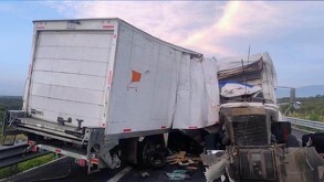 Las filas de tráfico alcanzaron hasta los 10 kilómetros con dirección hacia Puebla / Apolonia Amayo