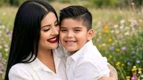 El día de ayer la joven madre y su pequeño fueron velados por familiares y amigos.